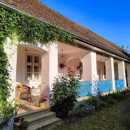 Bed and Breakfast Ethno&Coffee House Tulip Glozan Exterior foto