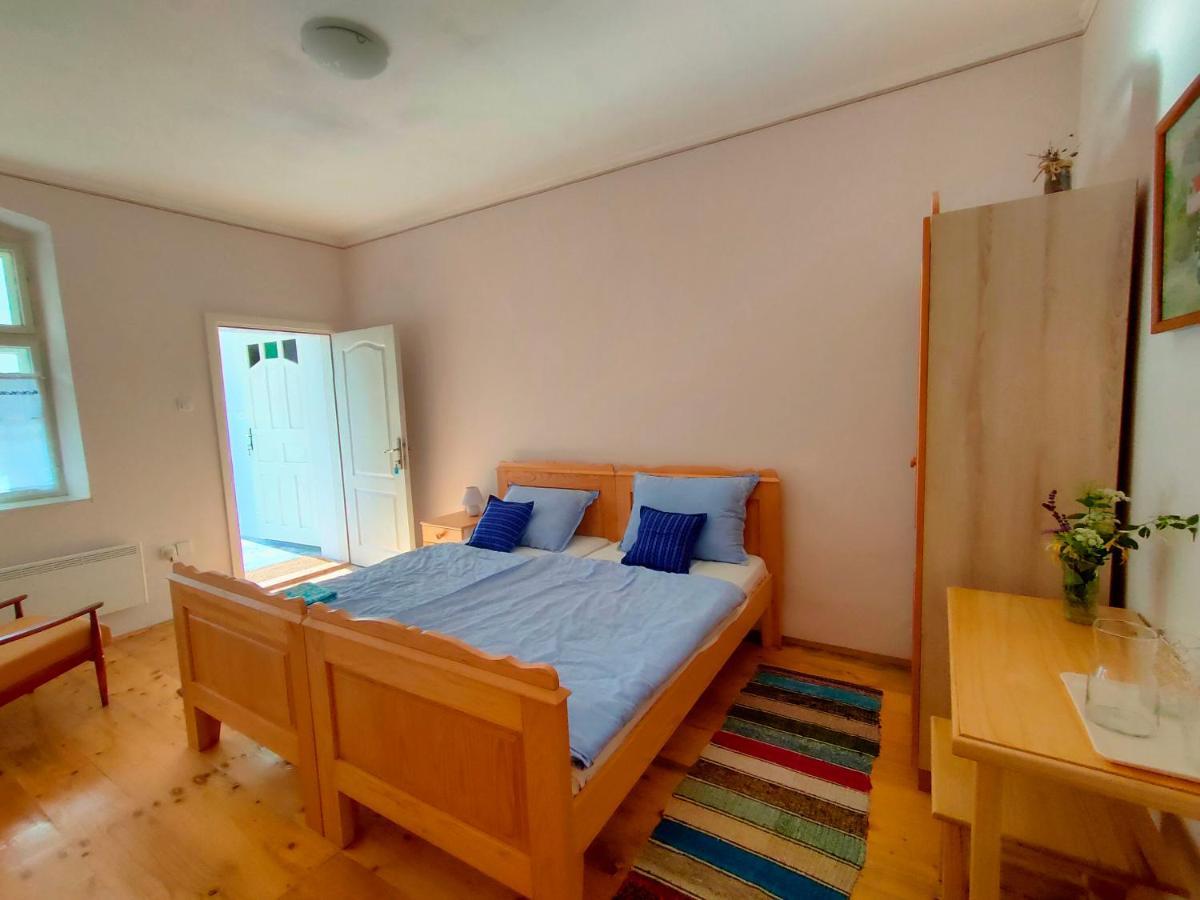 Bed and Breakfast Ethno&Coffee House Tulip Glozan Exterior foto